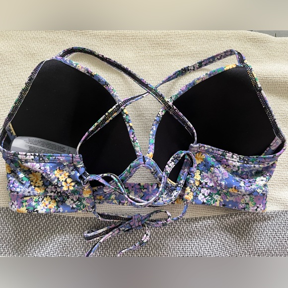Bikini Top- Floral Print - Picture 2 of 3